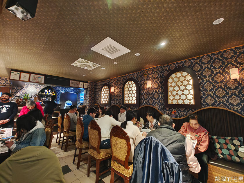 延伸閱讀：[台北松山美食]巴雷巴雷印度餐廳-評價4.8顆星的台北印度咖哩，菜單豐富生意超好，必點大蒜烤餅，還有提供素食餐點