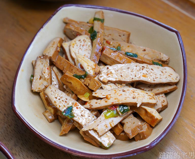 玉里超好吃滷肉飯，提供愛心待用餐，老闆還上山煮飯給行動不便的老人吃