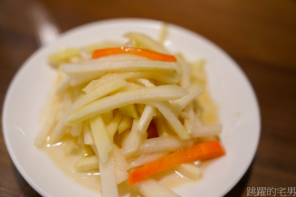 [花蓮美食]無名牛肉麵-花蓮牛肉麵推薦，濃厚滋味一吃難忘，2023無名牛肉麵菜單