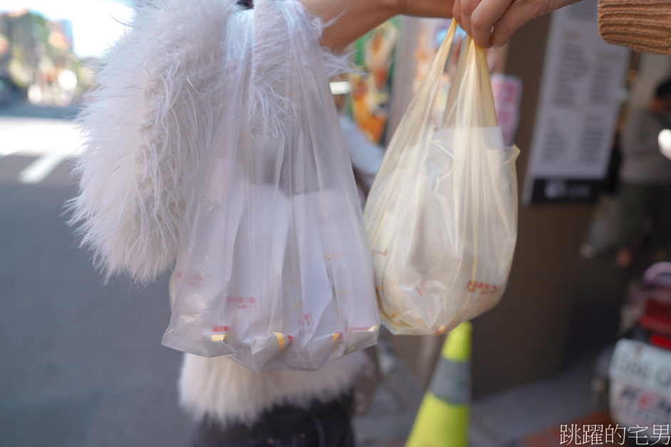 [基隆美食]周家蔥油餅-60年好吃蔥餅必須吃!，基隆早餐推薦