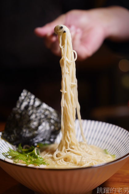 東區美食「休憩Ramen&Bar」酒吧&凌晨3點深夜拉麵店，喝完酒吃碗拉麵有夠舒服，國父紀念館美食、台北拉麵