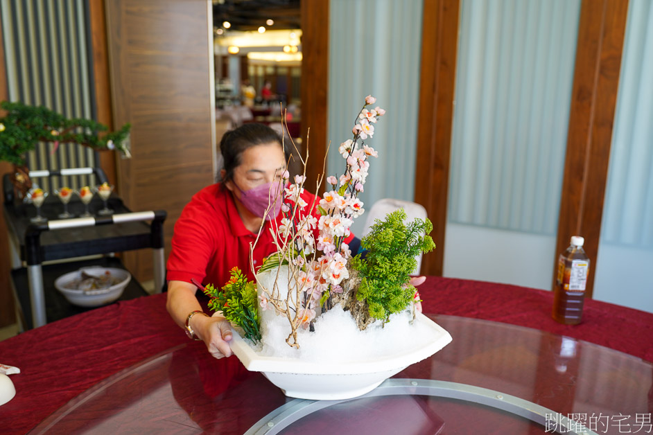 [花蓮景點]洄瀾灣景觀餐廳-花蓮水豚君出沒!  還有狐獴、浣熊、超萌草泥馬、 笑笑羊、可愛小鹿，花蓮親子景點、秀林景點、花蓮落羽松