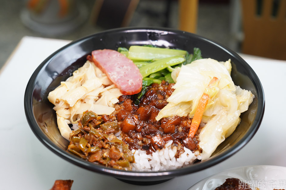 [花蓮美食]大發小吃-激推滷排骨飯，招牌炸雞翅，花蓮下午有營業餐廳