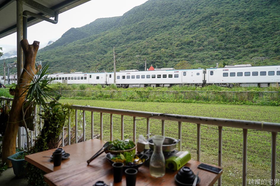 [秀林美食]巴奇克原民餐廳-花蓮原住民風味餐，第一次吃到拔絲小米麻糬， 烤竹雞肉質鮮嫩非常好吃!  花蓮原住民餐廳