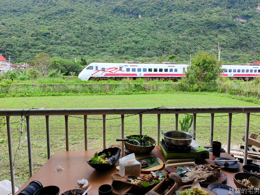 [秀林美食]巴奇克原民餐廳-花蓮原住民風味餐，第一次吃到拔絲小米麻糬， 烤竹雞肉質鮮嫩非常好吃!  花蓮原住民餐廳