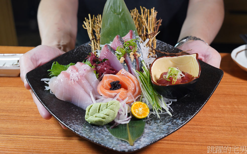 [秀林美食]山腳下居酒屋-隱身山林花蓮居酒屋，花蓮下午有營業餐廳，花蓮現流海鮮、必吃大阪燒、好吃熱炒!