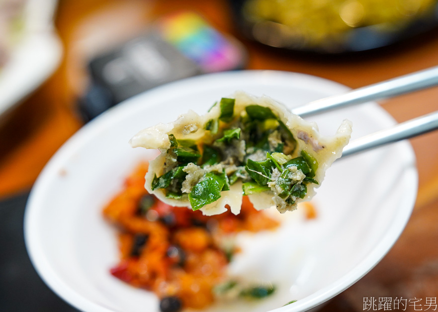 [南京三民美食]新娘子小吃-皮蛋乾麵最有印象，滷菜通通上!! 新娘子小吃菜單通通畫滿!