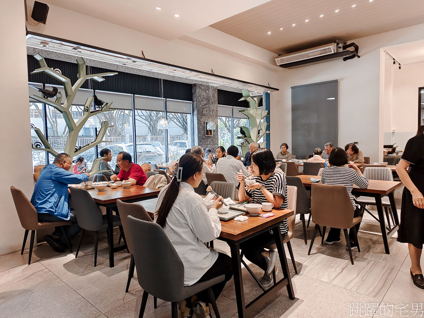 花蓮素食吃到飽「蝸牛蔬食」環境舒服，藍帶廚師進駐的素食餐廳