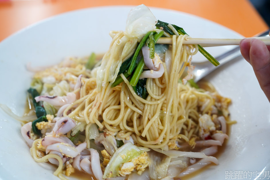 [吉安美食]豐炒飯炒麵專賣店-沒招牌好吃花蓮炒飯，粒粒分明一點都不油，還可以做雙拼炒飯，櫻花蝦炒飯推薦
