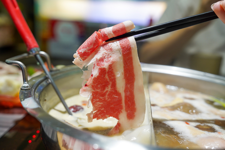 [花蓮吃到飽]幸福早一點點「照豫坊港式麻辣鴛鴦火鍋」獨特鍋底、胡椒豬肚、港式花雕雞，花蓮火鍋自助吧吃到飽