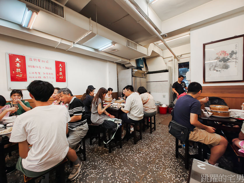 [捷運中山站美食]川畝園麵食館-必點小魚乾捲餅，服務人員很親切，排隊半小時很值得，大同區美食推薦