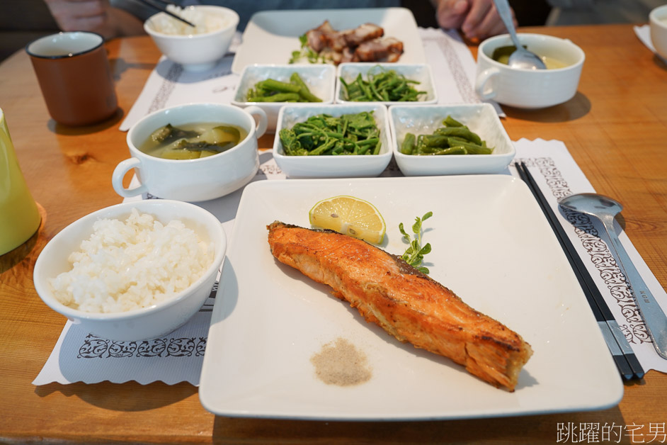 [花蓮美食]老樟-花蓮簡餐主打自家手作餐食，自然滋味，美崙美食