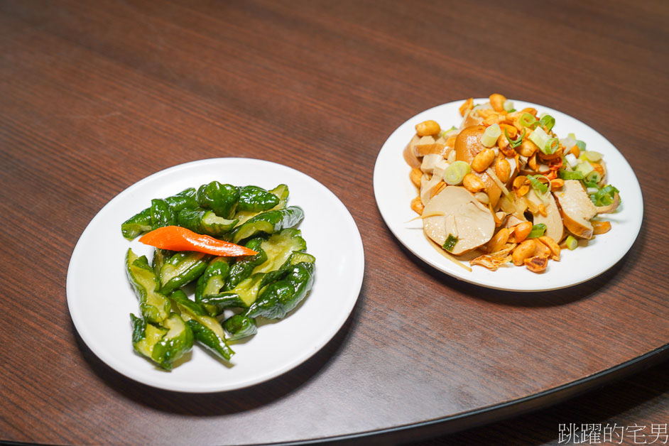 [花蓮美食]外婆家餐館-花蓮聚餐餐廳推薦，食物好吃份量夠，旁邊有大停車場很方便，花蓮無菜單料理