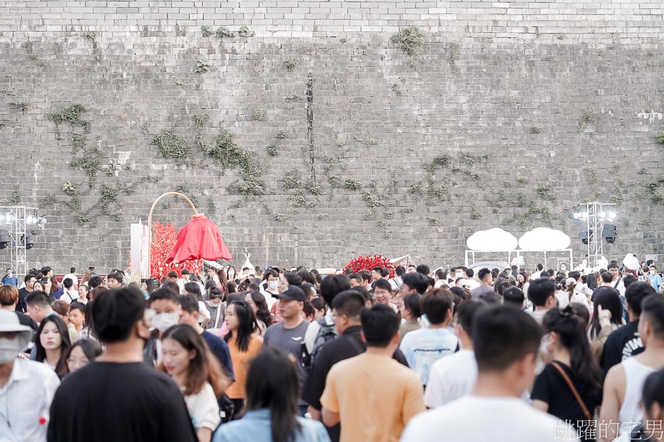 南京逛街必去「老門東歷史街區」明代古城牆之下古色古香商業街，先鋒書店、老門東星巴克等網紅店，南京景點推薦