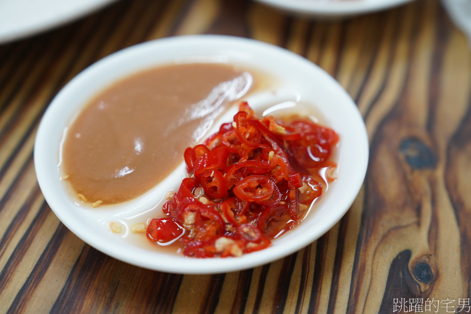 [萬華美食推薦]三姐鵝肉-台北鵝肉多汁鮮甜也太好吃，粿仔條湯頭充滿香氣，根本是寶藏小店