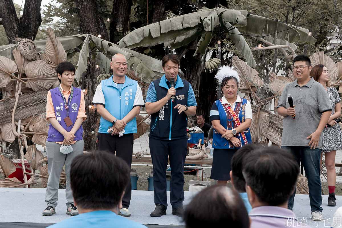 花蓮活動推薦「花蓮不排隊美食市集」氣氛超chill的美食市集，晚上還有露天電影，知名店家都在這，一次能買到