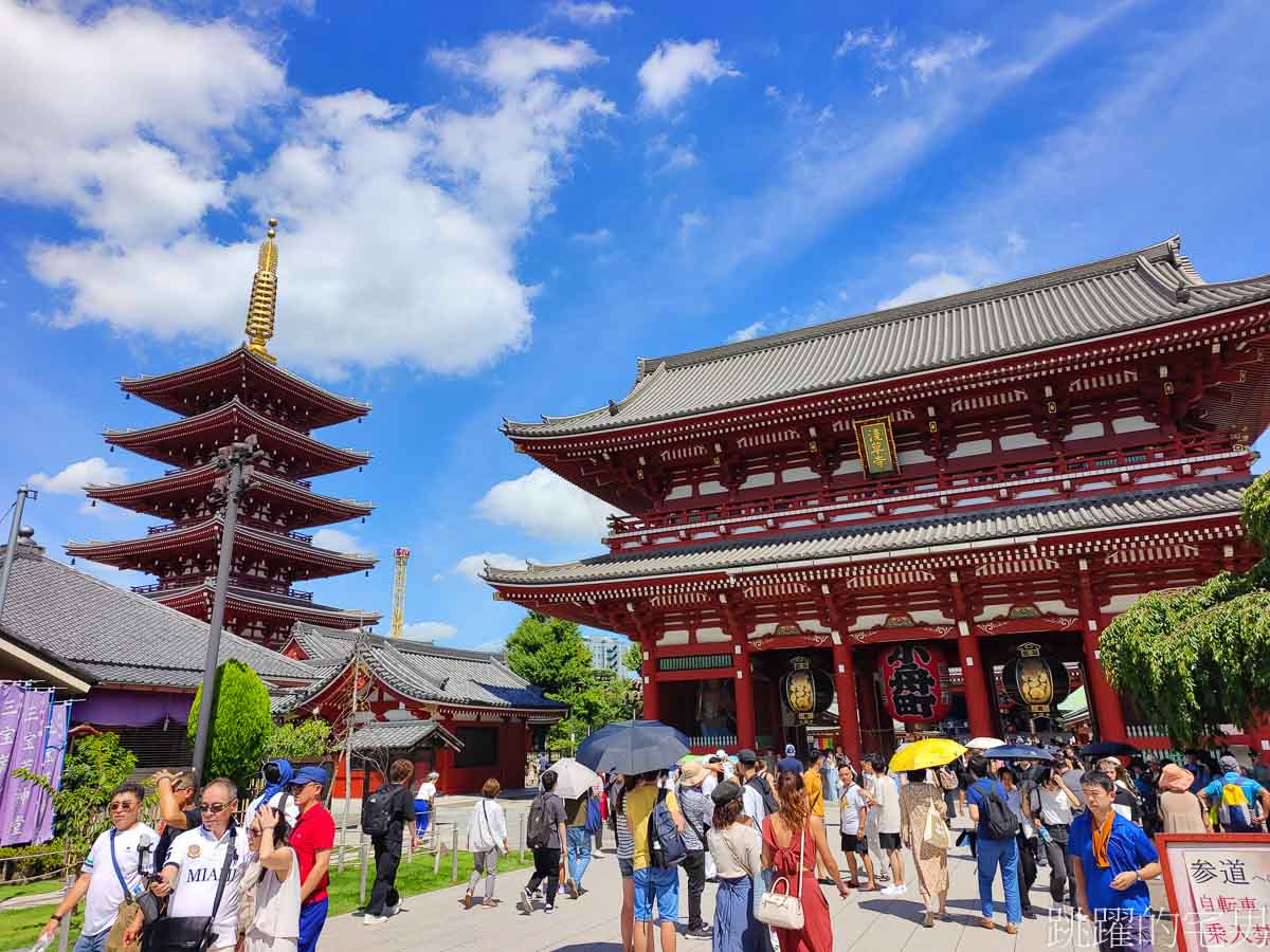 東京必去景點「淺草寺」全世界觀光客都在這，但是沒去過就是沒去過，增長見聞才是旅行的目的，淺草文化觀光中心高處俯瞰金龍山淺草寺全景