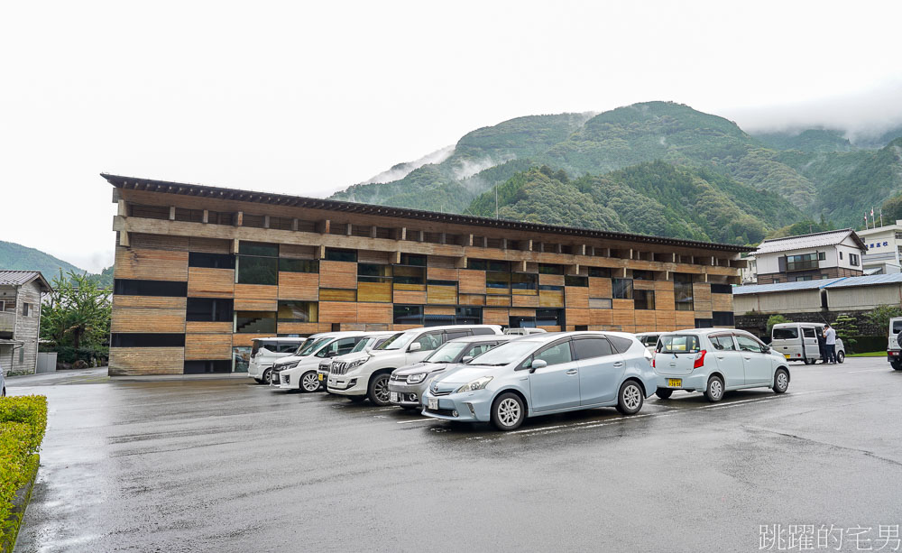 四國高知景點推薦「雲之上圖書館」 隈研吾建築群in檮原町寧靜小鎮，連公家機關都能這麼美，梼原町総合庁舎，雲之上酒店別館，雲の上ギャラリー，雲の上のカフェ，檮原座