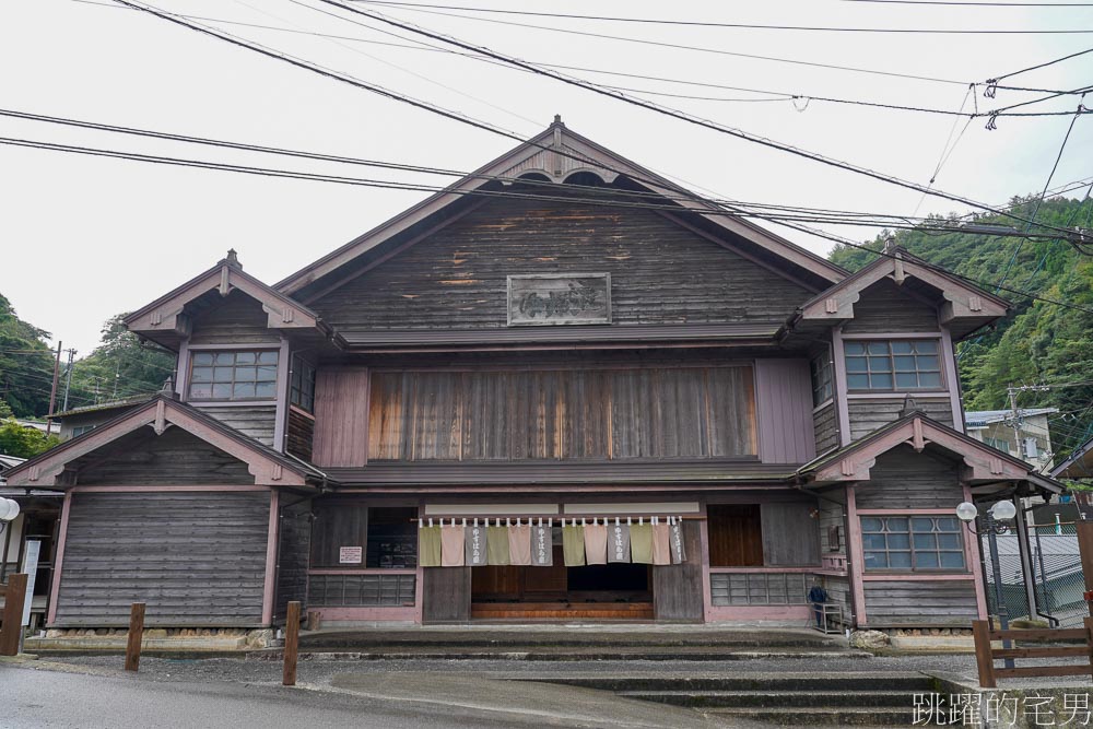 四國高知景點推薦「雲之上圖書館」 隈研吾建築群in檮原町寧靜小鎮，連公家機關都能這麼美，梼原町総合庁舎，雲之上酒店別館，雲の上ギャラリー，雲の上のカフェ，檮原座