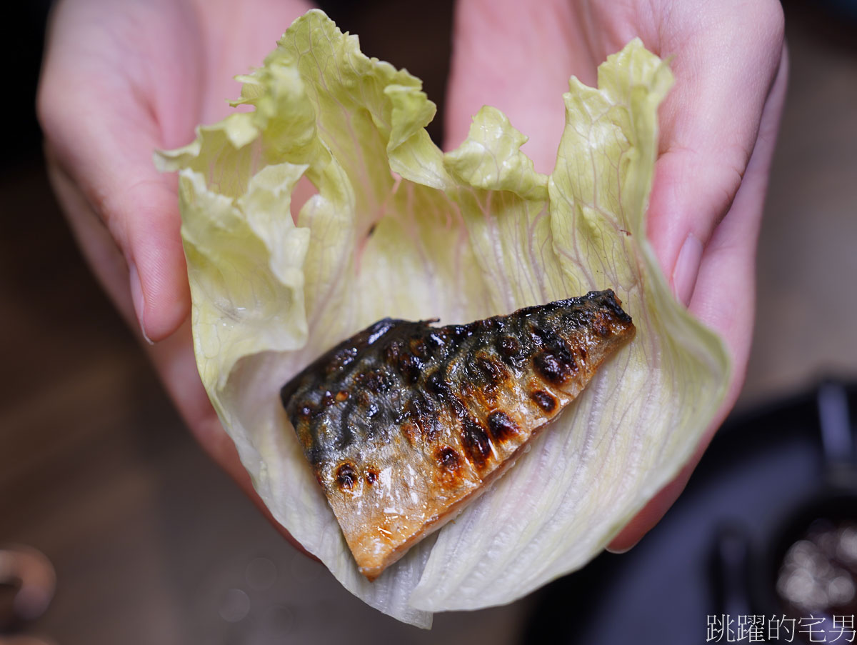 [花蓮美食]燚燿日燒肉地球旗艦店-花蓮燒肉店黑色系極簡設計質感好，假日中午有營業，燚燿日燒肉菜單