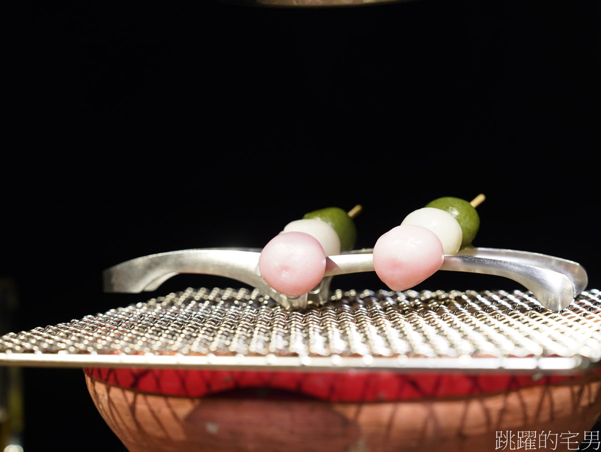 [花蓮美食]燚燿日燒肉地球旗艦店-花蓮燒肉店黑色系極簡設計質感好，假日中午有營業，燚燿日燒肉菜單