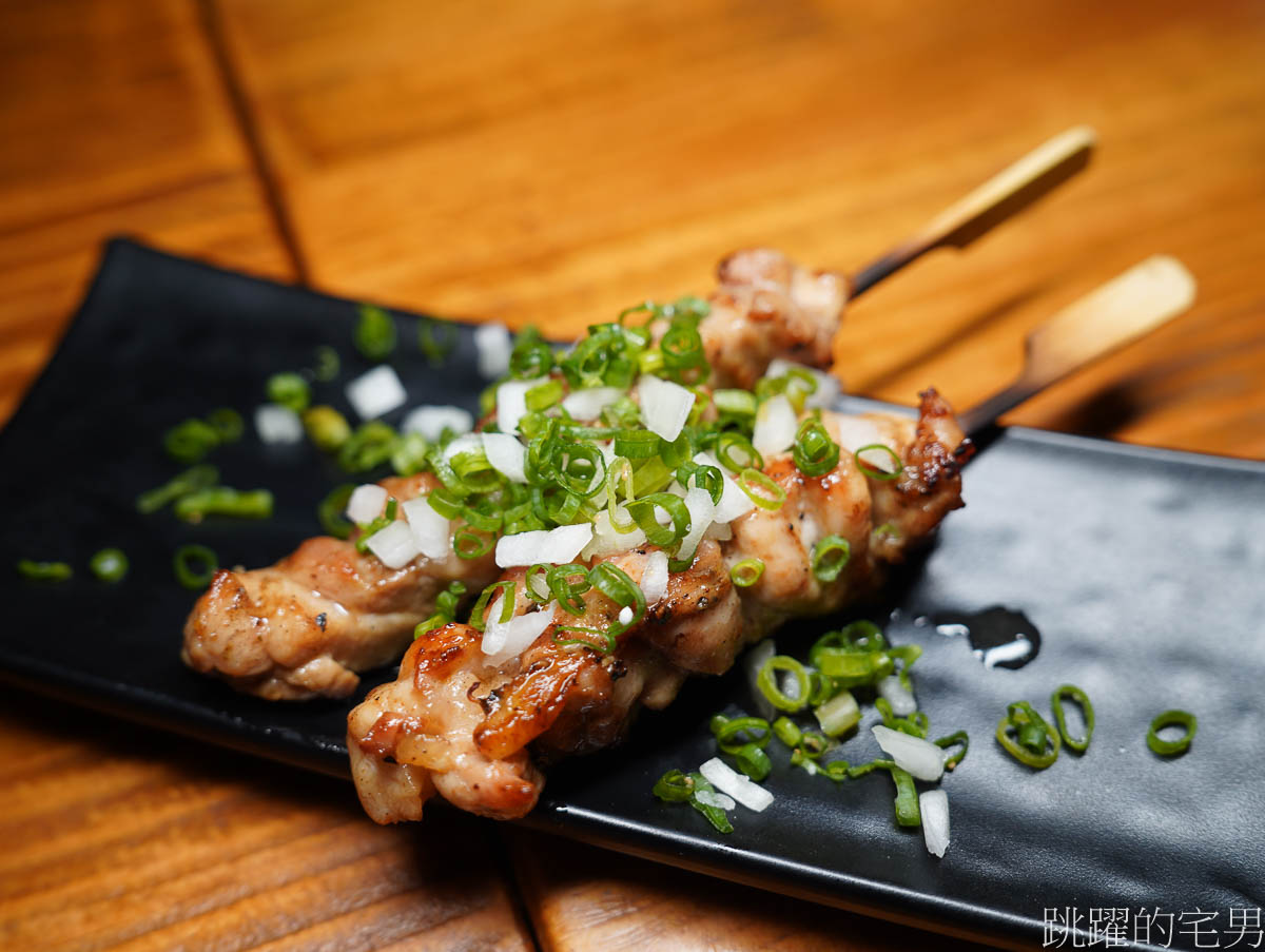 [花蓮美食]福坊炭烤酌酒-必吃烤土雞翅、好吃牛肉串，花蓮居酒屋喝紅白酒這價格很可以