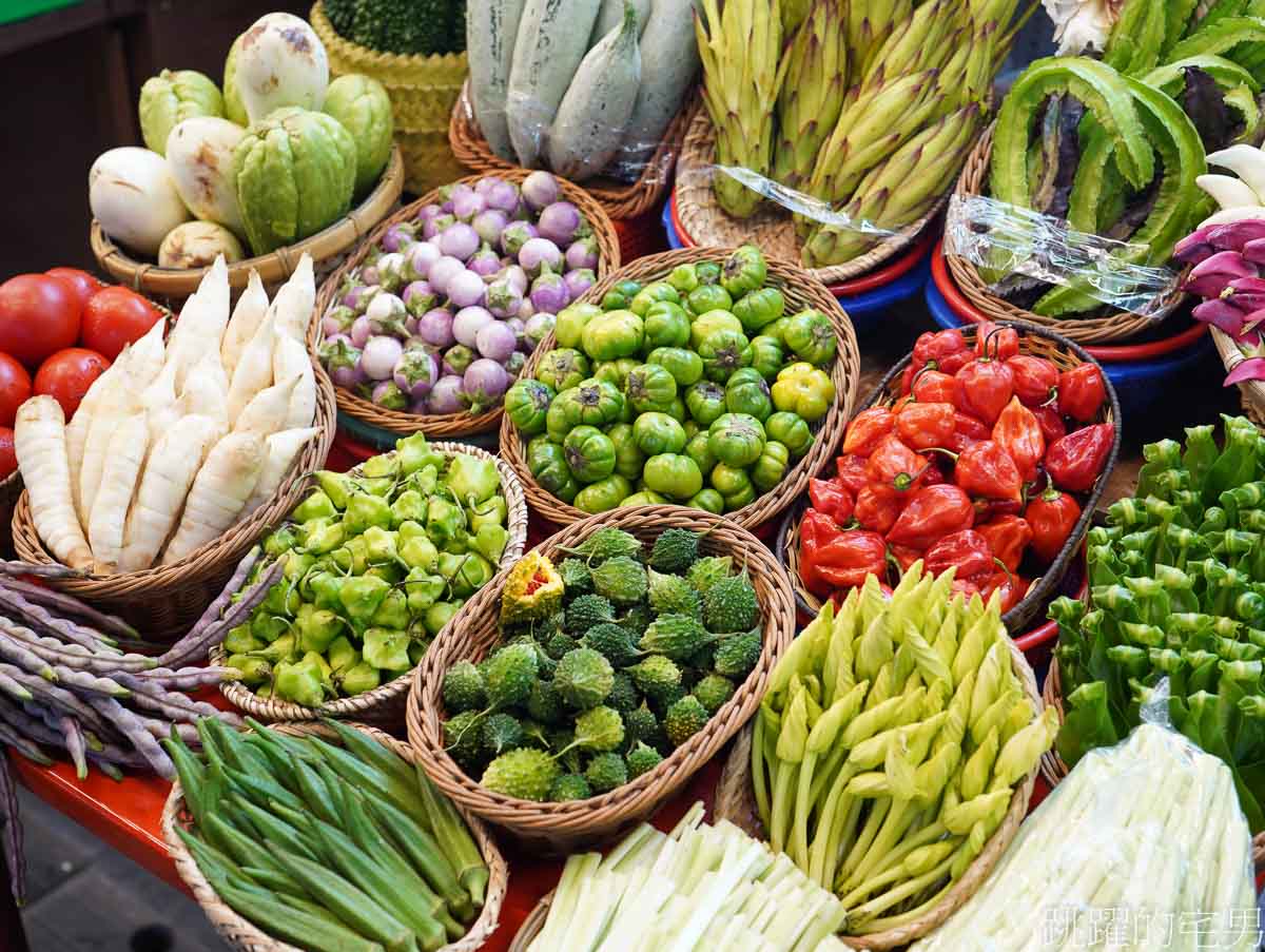 東大門夜市必吃美食「布洛灣美食風味」你沒看過的花蓮原住民野菜熱炒在這啦!