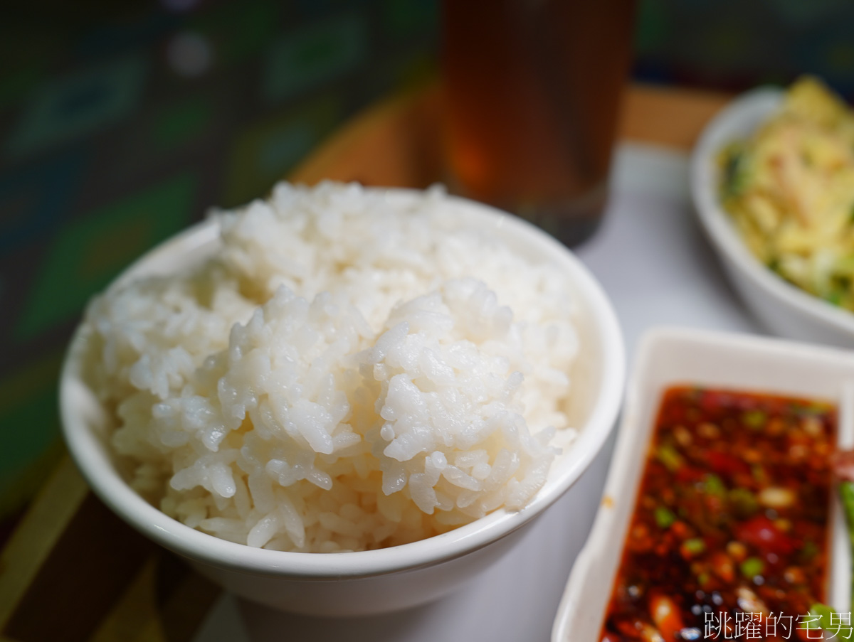 [花蓮美食]梁庭滇緬饗食-已經吃3次的椒麻雞套餐，味道實在配菜豐富，還有2-10人合菜