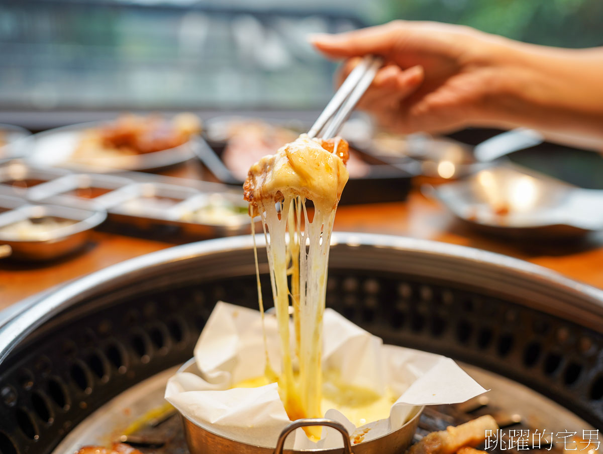 [捷運新店站美食]阿豬媽韓式烤肉吃到飽新店店-豬五花肉質好，配上好吃韓國泡菜真對味，還有長者優惠跟學生優惠，新店美食