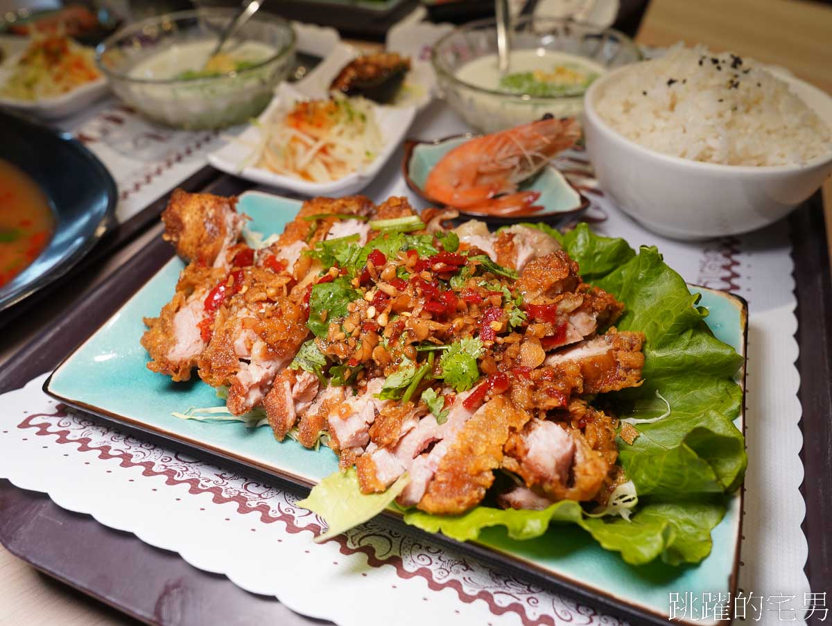 [吉安美食]泰宜味食館-個人簡餐居然有整隻檸檬魚也太爽! 炒河粉、打拋豬套餐必點，花蓮泰式料理