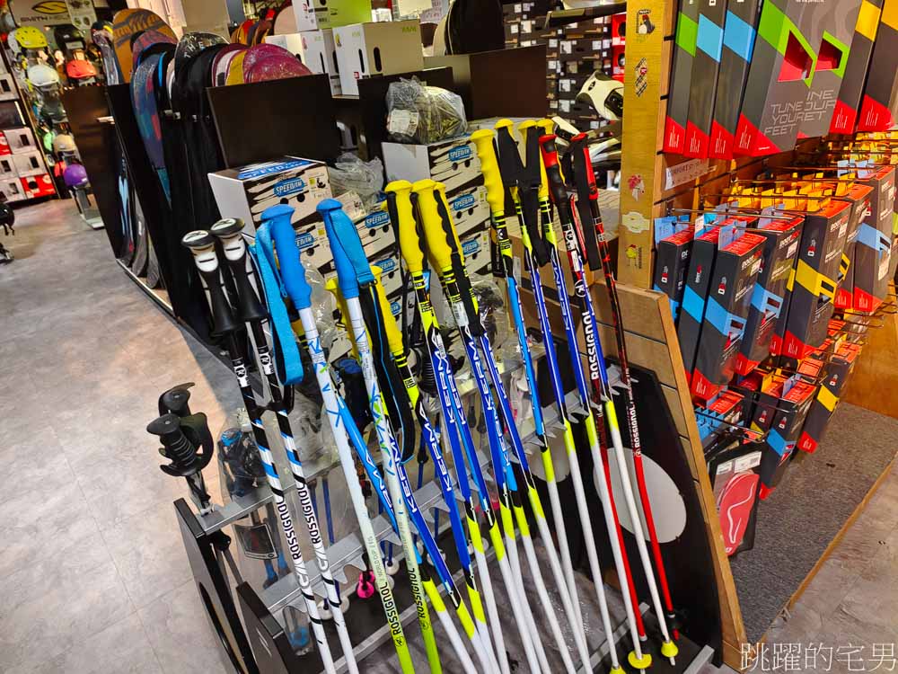 新手請避坑，人生第一次滑雪，新手滑雪設備必買什麼? 「滑遍天下滑雪小舖」 個人經驗分享，台北滑雪裝備購買
