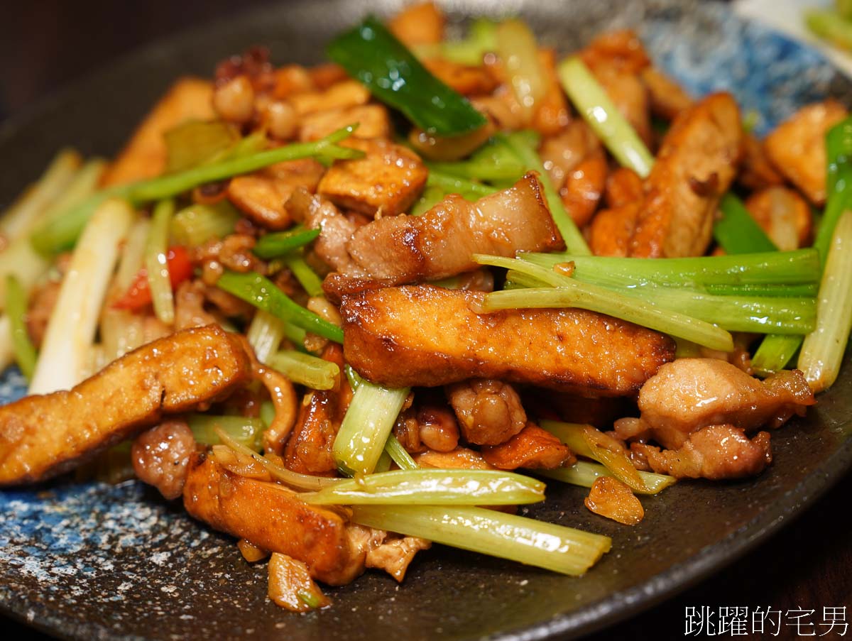 [吉安美食]花悠家美食館-開到凌晨2點花蓮有包廂餐廳，可容納30人，合菜、熱炒、串燒日式壽司，吉安宵夜