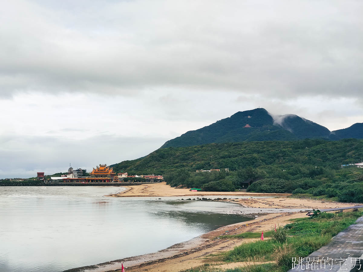 [福隆咖啡廳推薦]星巴克福隆觀海門市-這間沙灘星巴克來過了嗎?  夏天就是陽光、比基尼，絕美海景真療癒