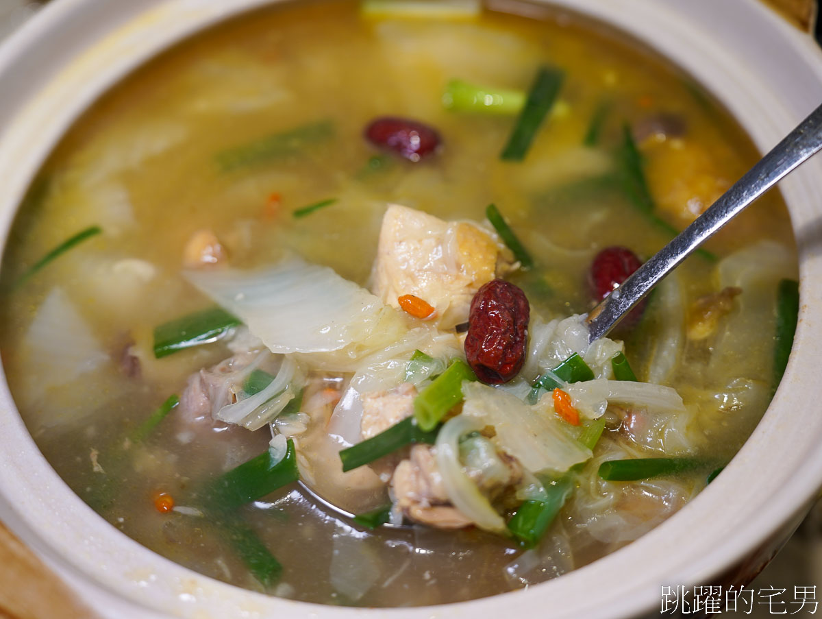 [吉安美食]壽豐小吃慶豐店-整個愛上這家花蓮熱炒滷肉飯!  無骨鵝肉、濃郁蒜頭雞湯也不能錯過