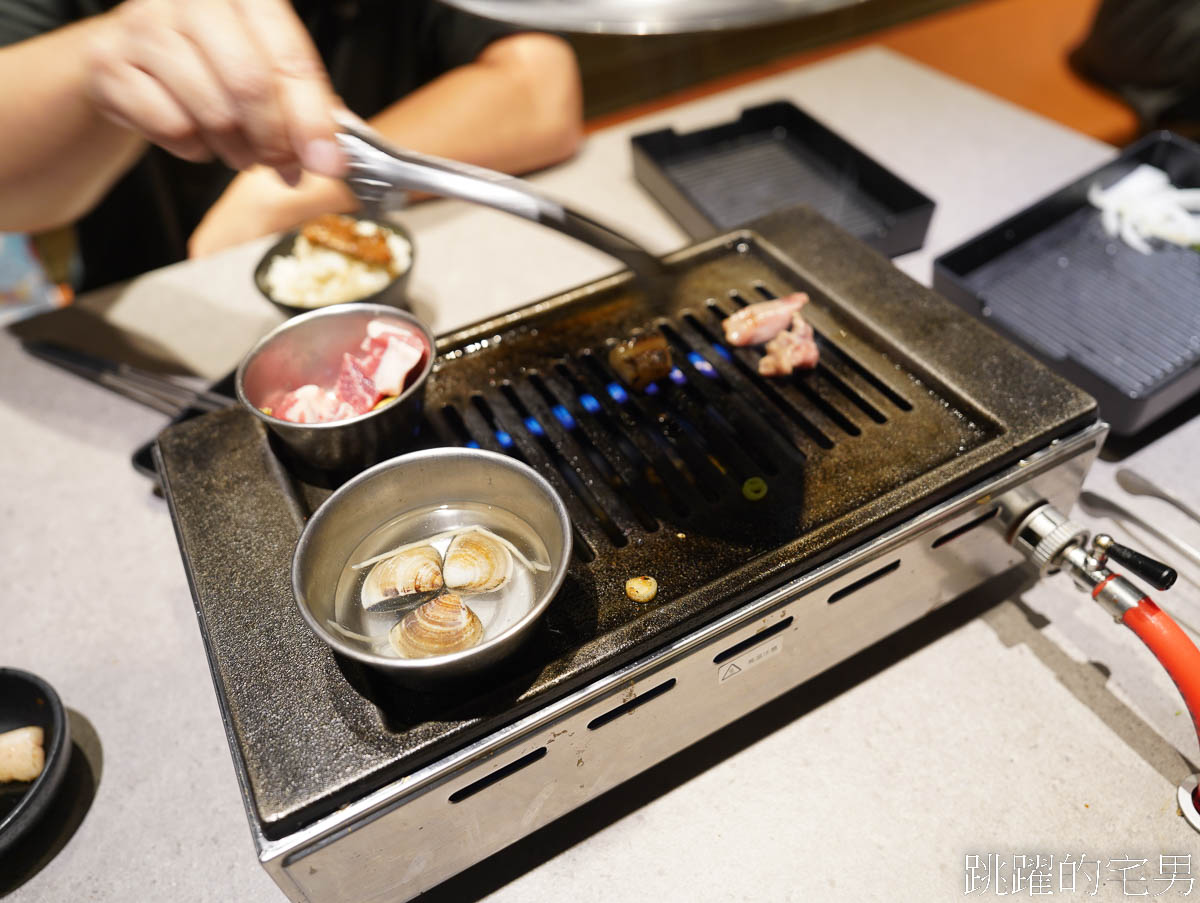 花蓮吃到飽「石屋燒肉」重新裝潢，現場切牛排也太有儀式感，哈根達斯無限吃真爽，2024石屋燒肉菜單，價錢、壽星優惠，花蓮燒肉吃到飽