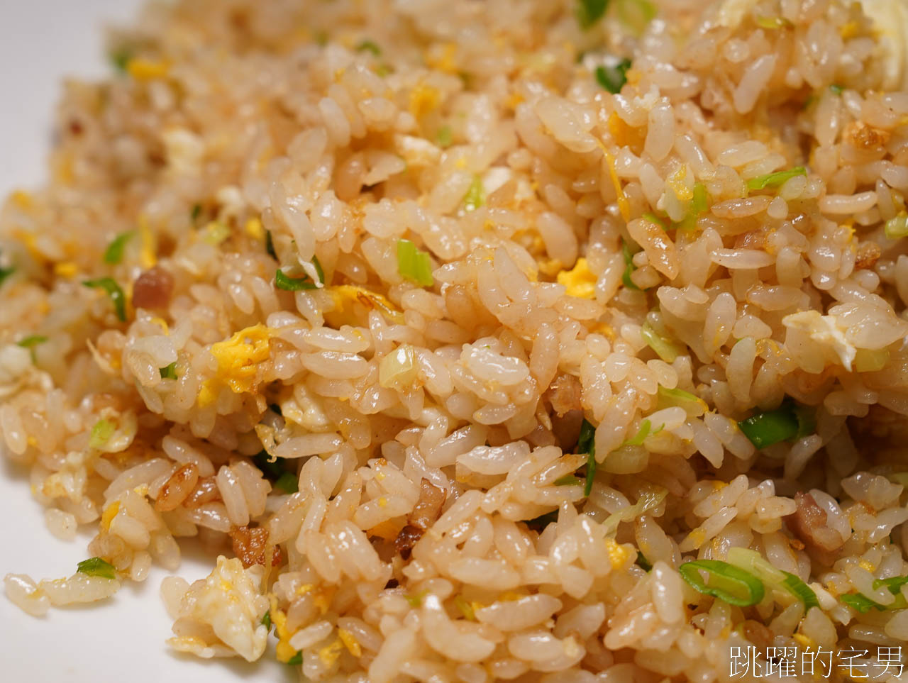 [花蓮美食]秘密海小館-轉型高質感餐廳，單人無菜單料理，3桌包場還可以唱歌，自家煙燻臘肉超好吃，還有提供素食合菜