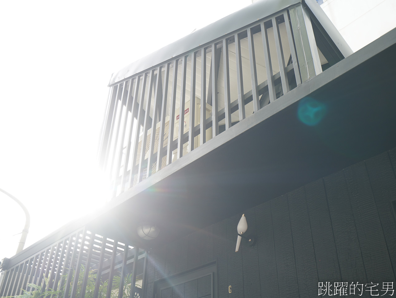 [花蓮寵物民宿]林小狗旅店-2024新開幕靠海民宿，遛狗還能看海 ，東大門夜市附近超方便，2024寵物旅店推薦