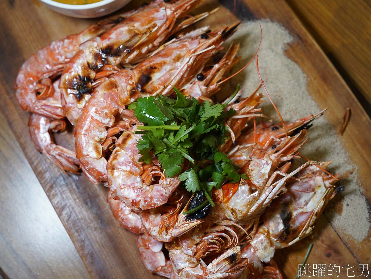 [花蓮美食]米那度海吧餐廳-花蓮海鮮超新鮮，酸菜魚、熱炒菜單豐富，紅麴鬼頭刀完全打到我的味蕾