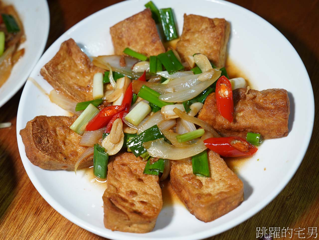 [花蓮美食]達路岸熱炒-這家花蓮熱炒螺肉必須吃，全酒燒酒雞一碗就把我幹倒…..