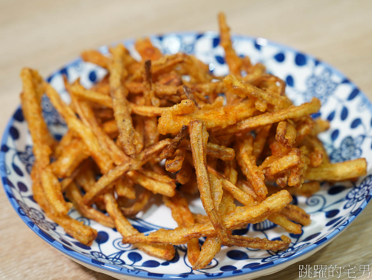 花蓮美食「小賴轟炸雞」必吃鹹酥雞口感超級嫩