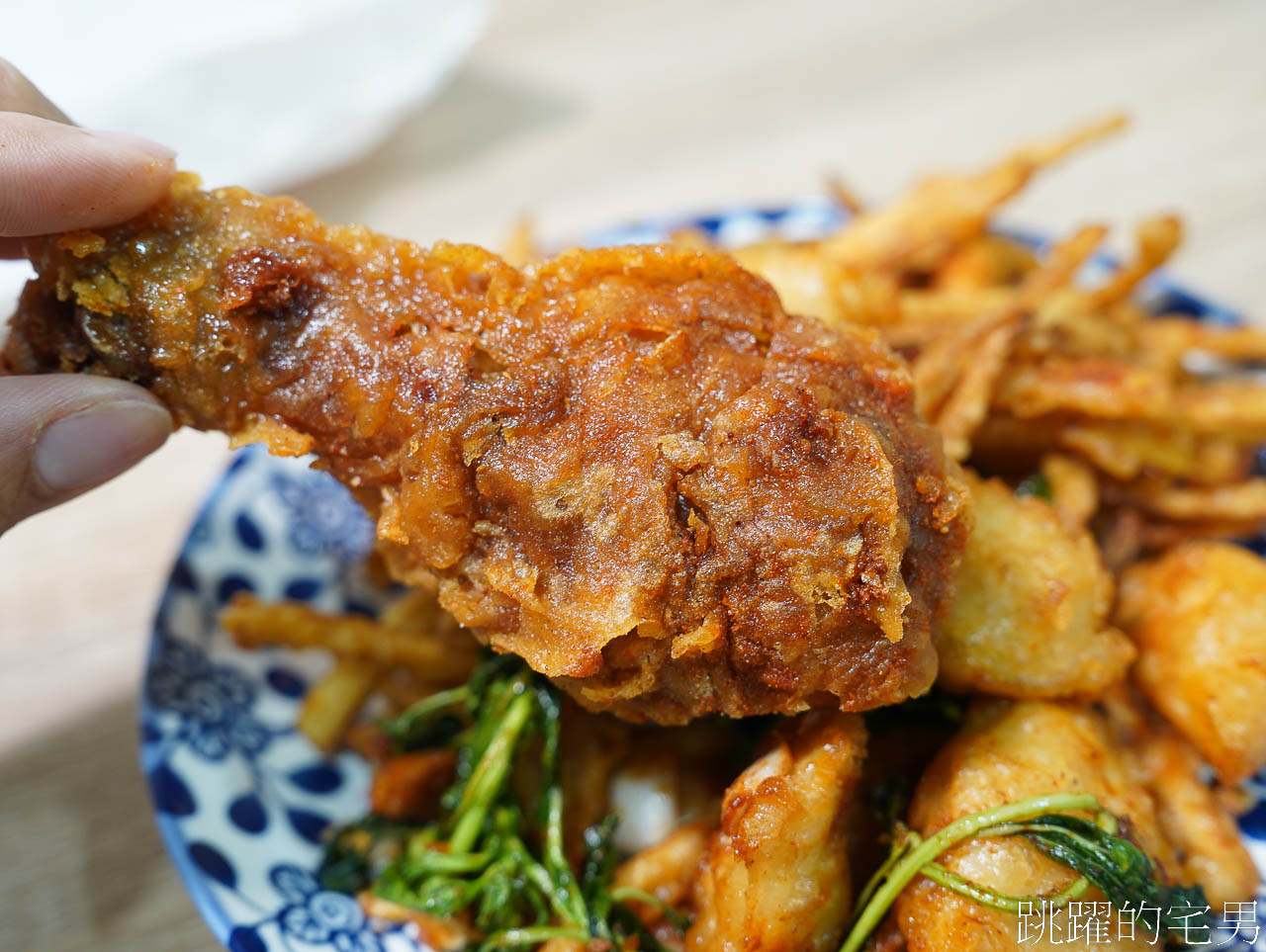 花蓮美食「小賴轟炸雞」必吃鹹酥雞口感超級嫩