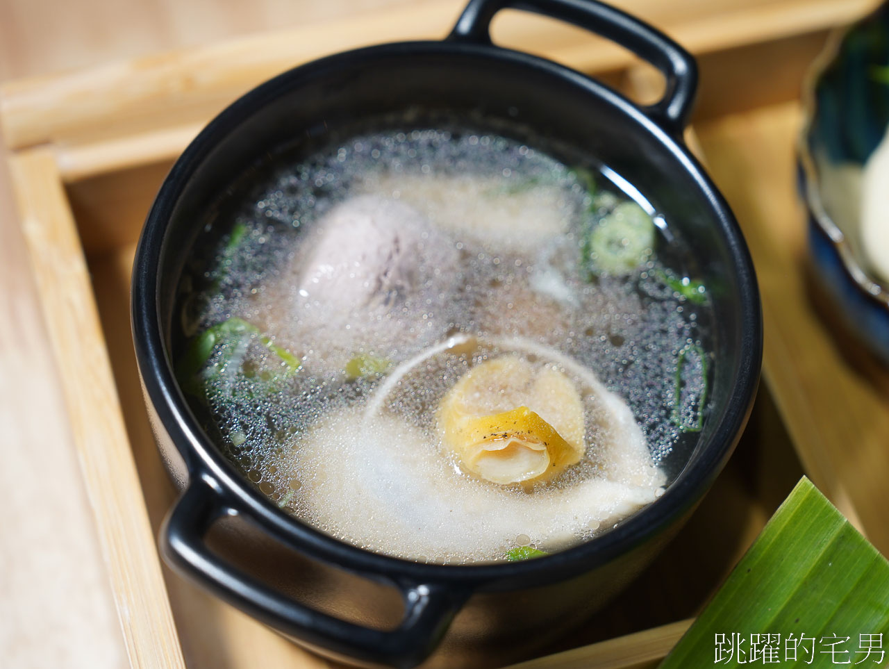 [花蓮新城美食]山海百貨-太魯閣附近美食好吃有特色，七星潭慕名私房料理二店「以映慕名」結合花蓮伴手禮，花蓮原住民風味餐