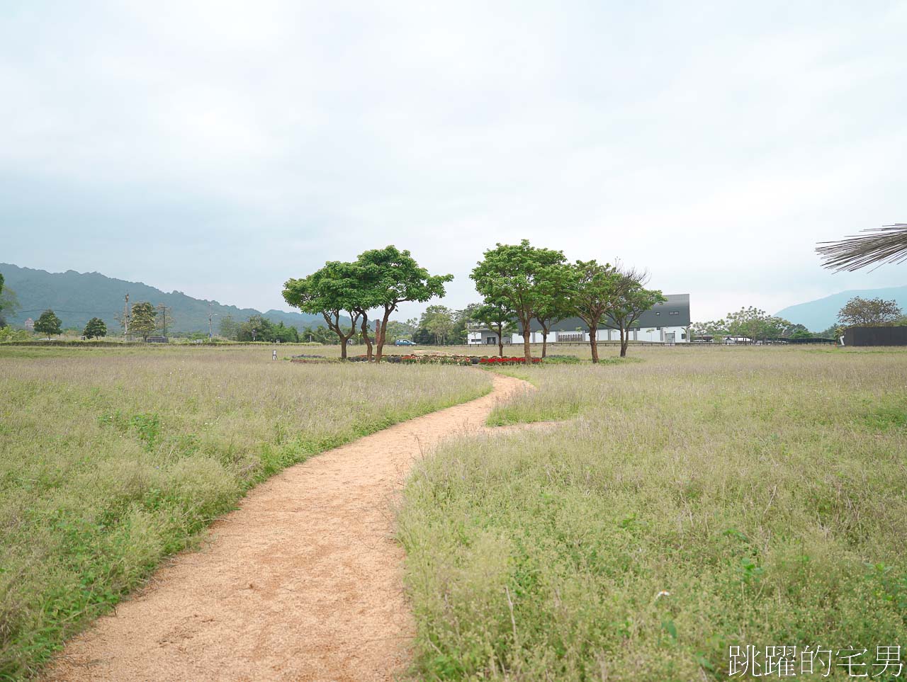 花蓮可以這樣玩，騎電輔車享受大自然，花園客家菜、體驗烤麵包下午茶，原來台灣史前最大的玉器製造工坊在花蓮，花蓮行程推薦