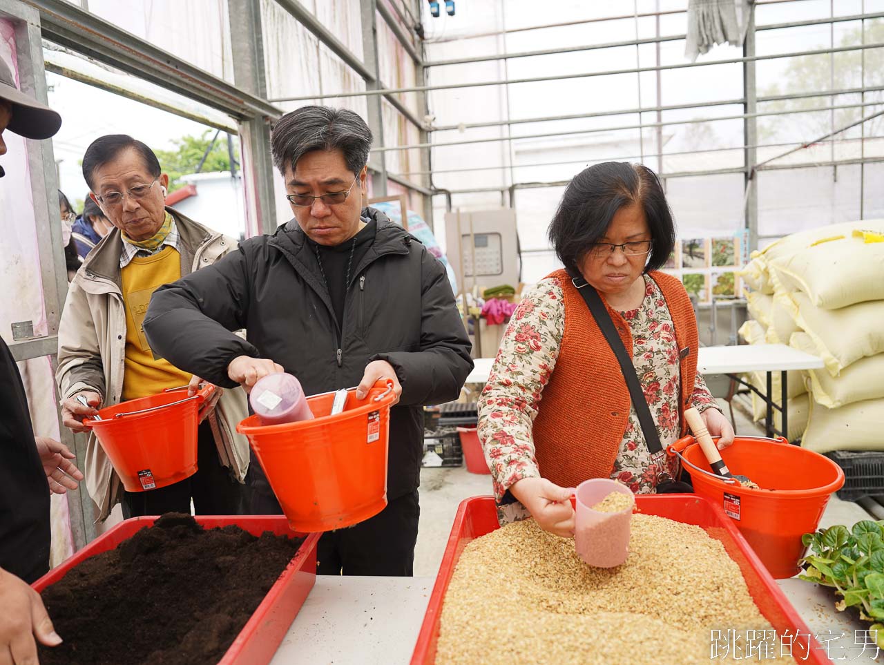 花蓮可以這樣玩，騎電輔車享受大自然，花園客家菜、體驗烤麵包下午茶，原來台灣史前最大的玉器製造工坊在花蓮，花蓮行程推薦