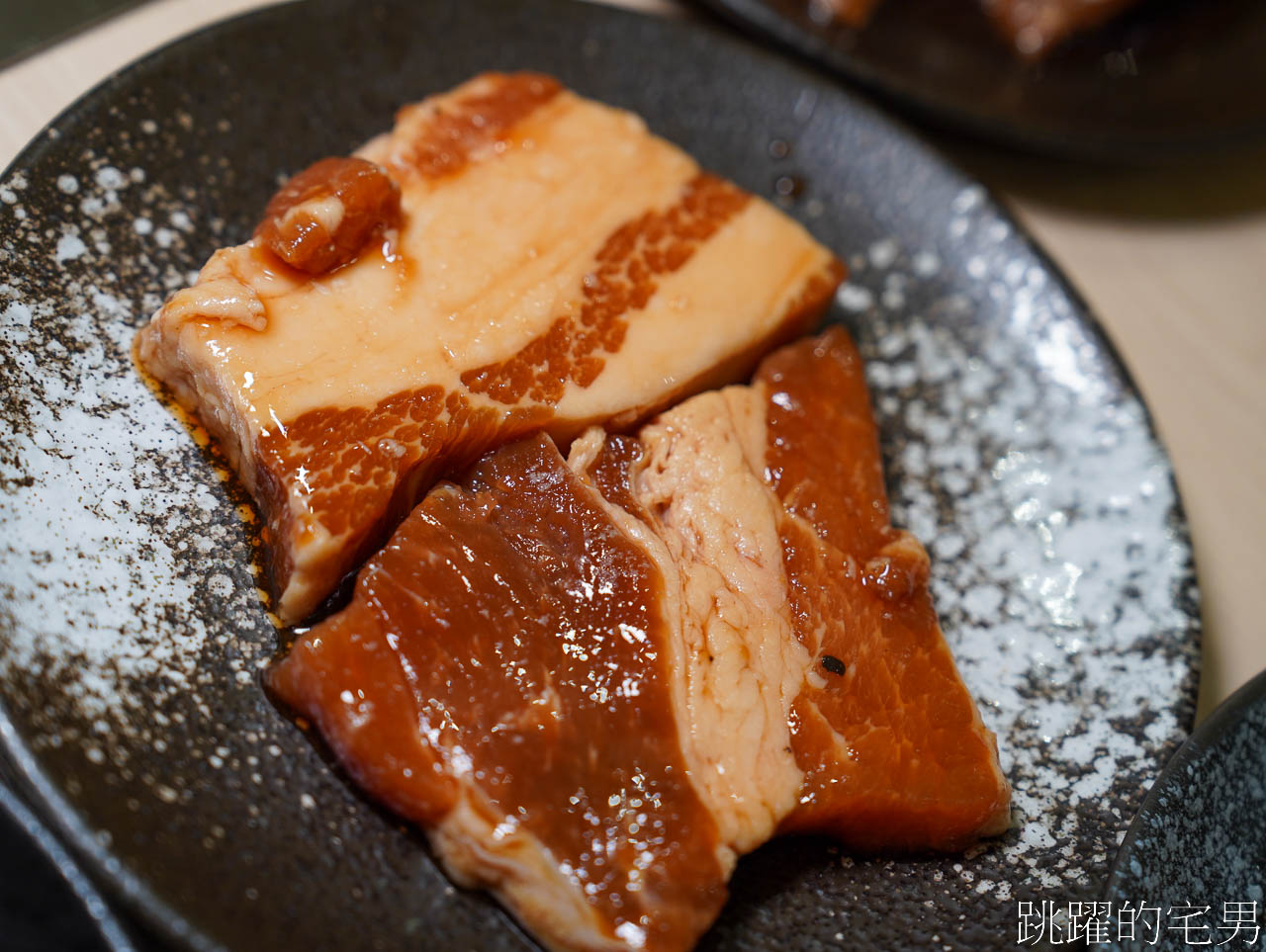 [花蓮美食]燒肉政宗花蓮店-高質感花蓮個人燒肉，肉質優秀小菜無限續，還是花蓮下午有開餐廳!