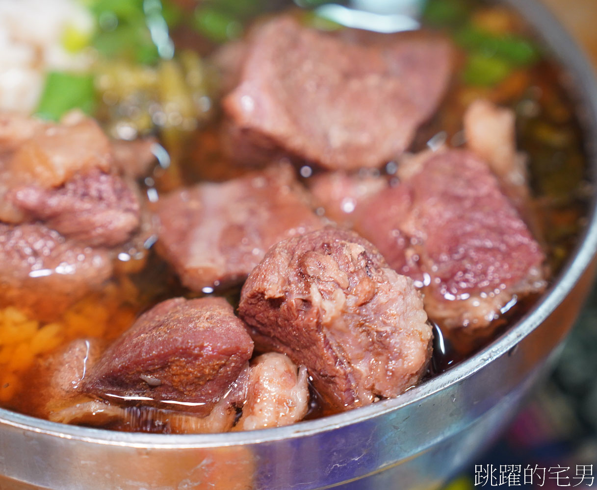 [花蓮美食]阿婆牛肉麵-花蓮老店大碗份量足，在地人的共同記憶，觀光客可以吃別間