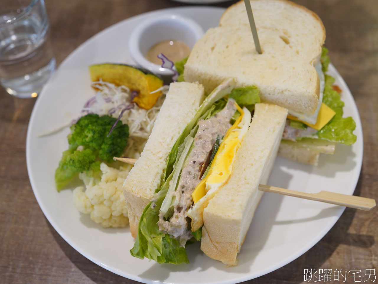 [花蓮美食]Li’ay里愛-長濱搬過來的花蓮早午餐，自製吐司味道乾淨