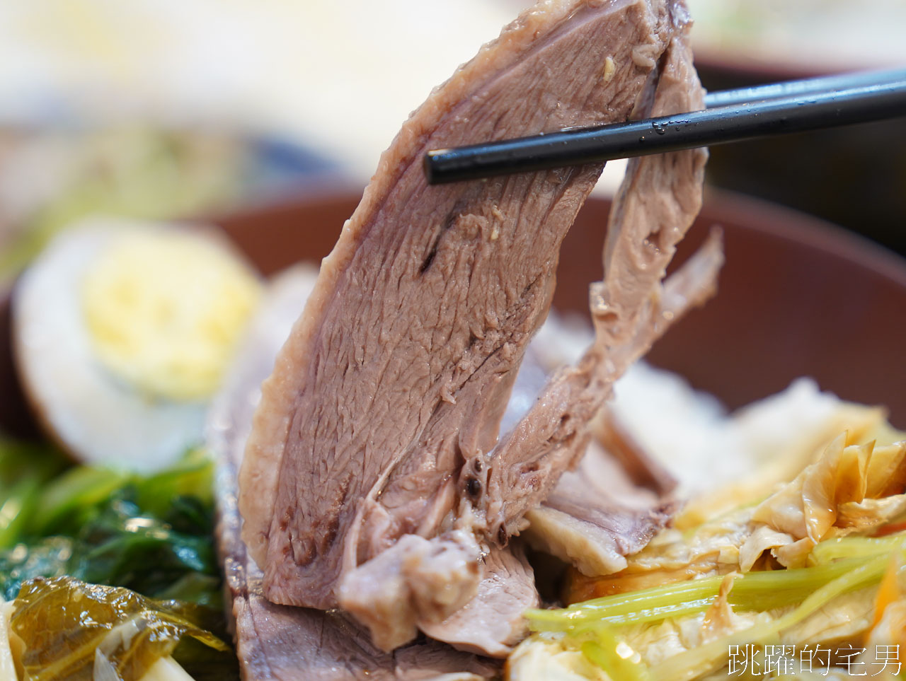 [吉安車站鵝肉莊]小卷米粉湯好喝，鴨肉飯份量足，花蓮吉安美食