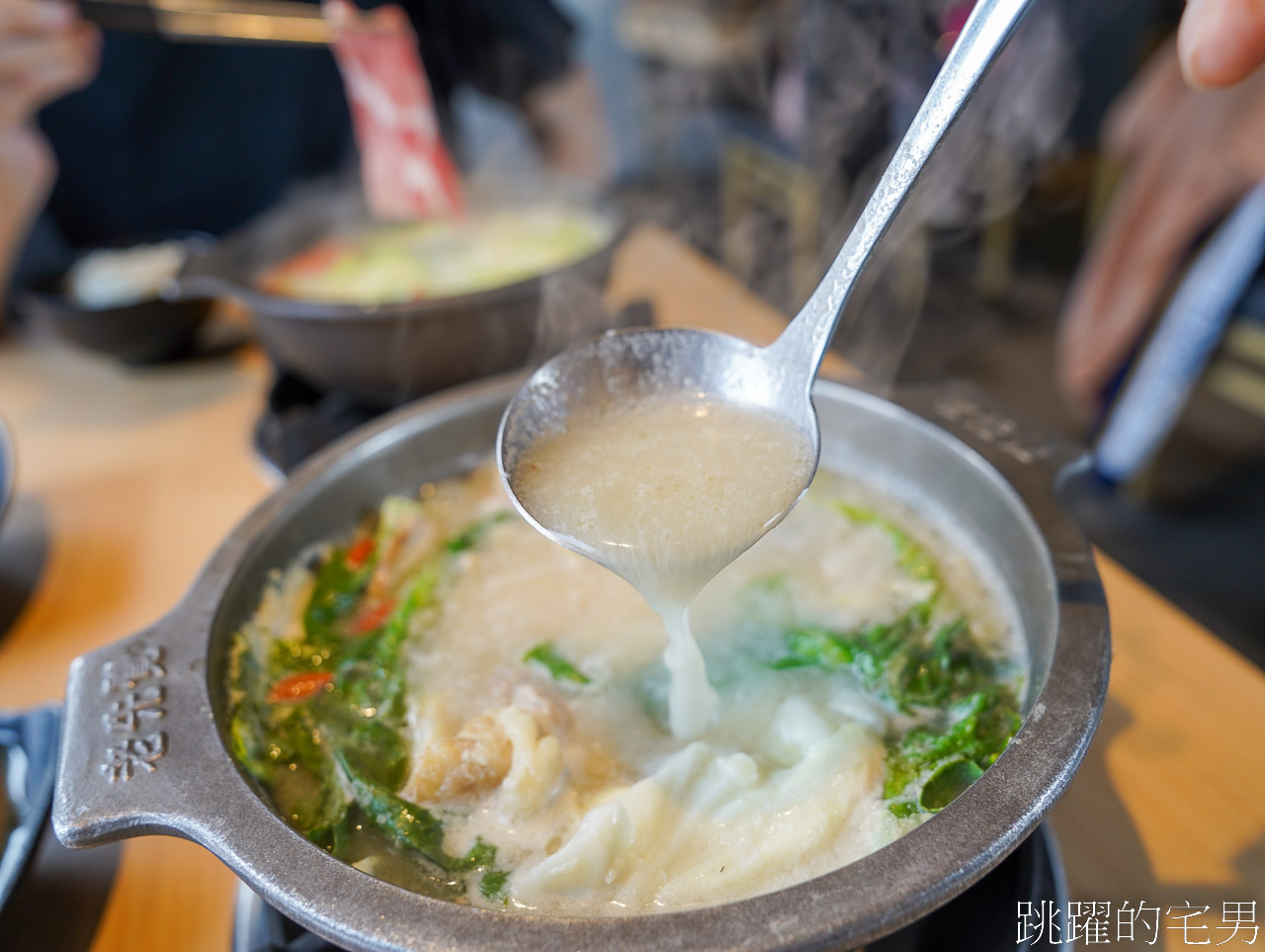 [花蓮美食]老先覺PLUS花蓮中山概念店-最狂老先覺在花蓮，全台自助吧食材種類最多樣，營業到半夜吃到爽