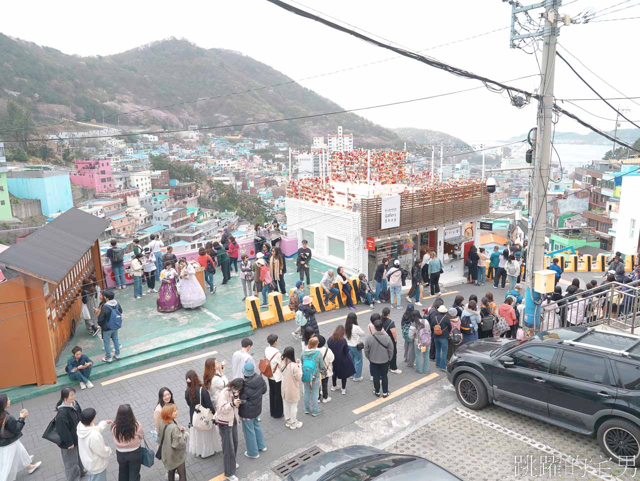 [韓國釜山景點]甘川洞文化村-小王子旅遊景點超好拍，釜山韓服租借推薦哲秀與英熙，釜山包車